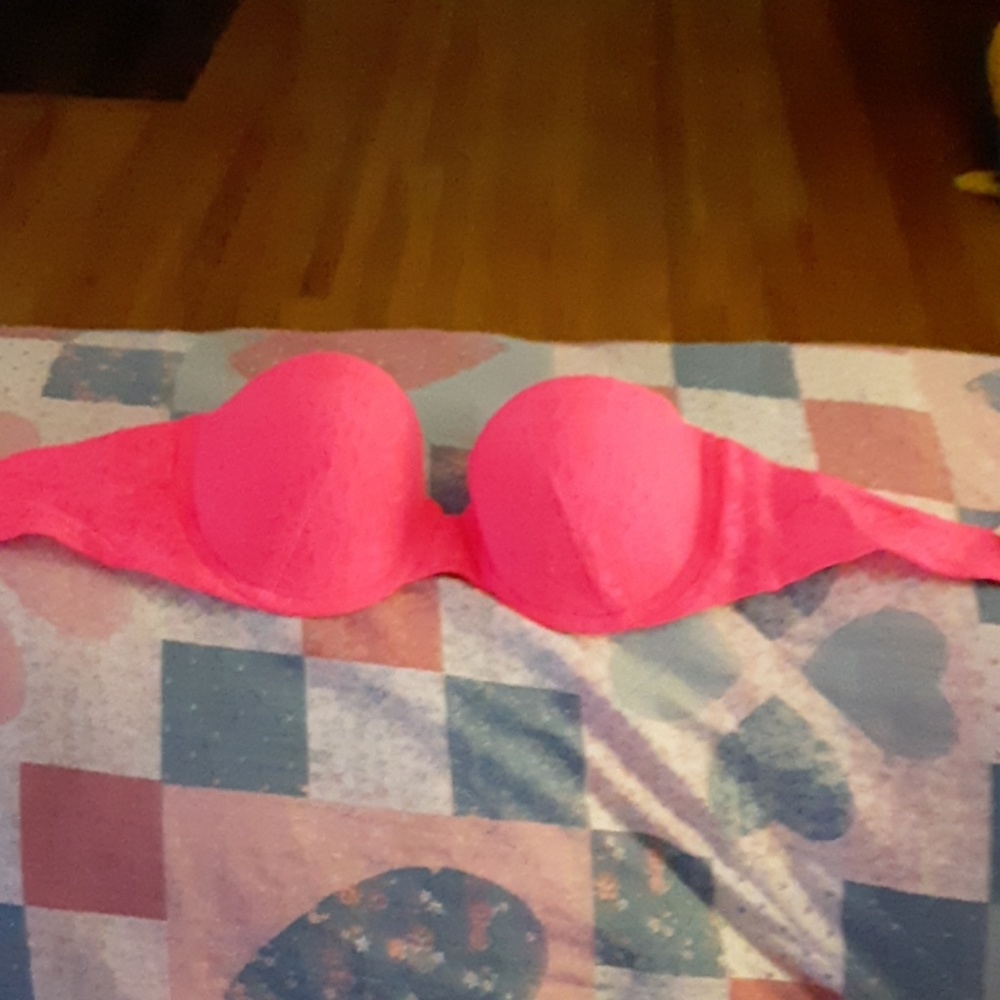 Strapless bra